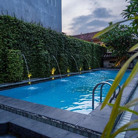 D Ajenk Boutique Guesthouse Kejayan Dış mekan fotoğraf