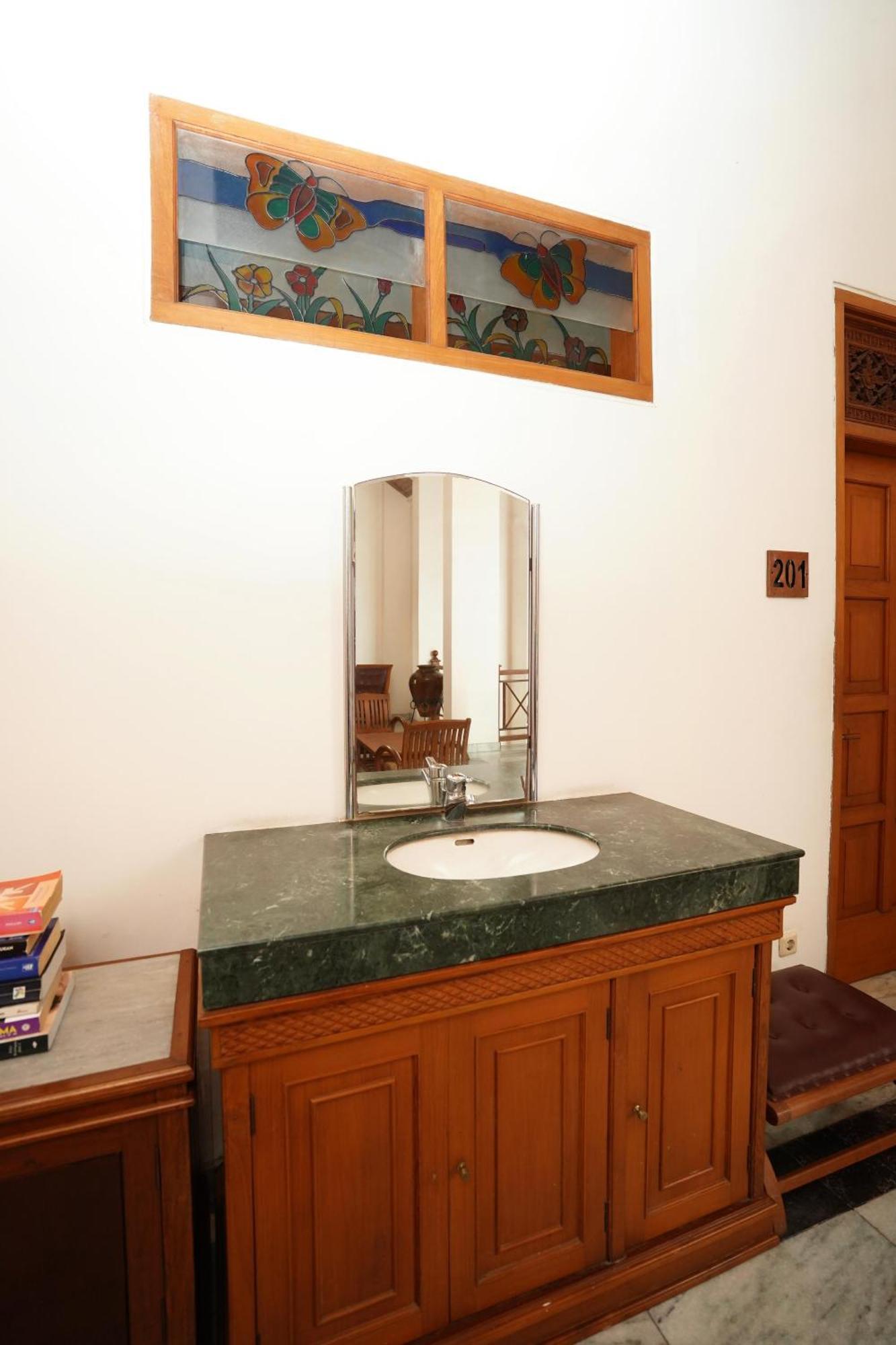 D Ajenk Boutique Guesthouse Kejayan Dış mekan fotoğraf