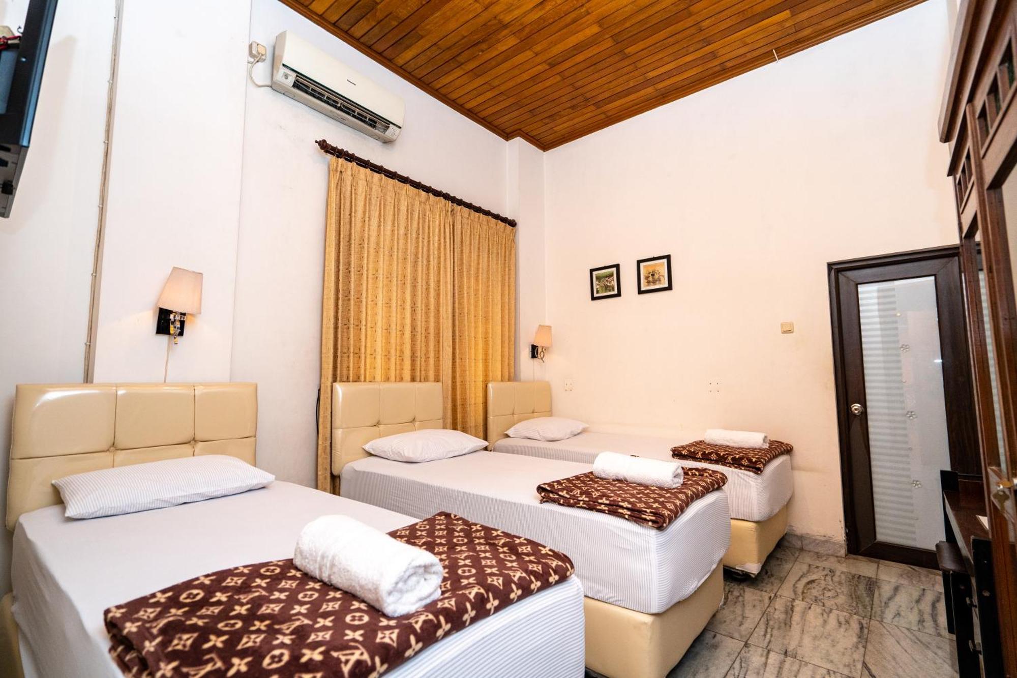 D Ajenk Boutique Guesthouse Kejayan Dış mekan fotoğraf